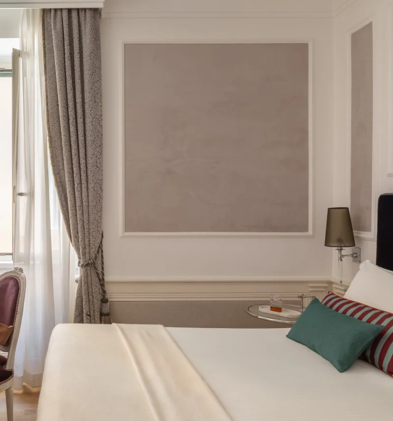 boasts luxury rooms